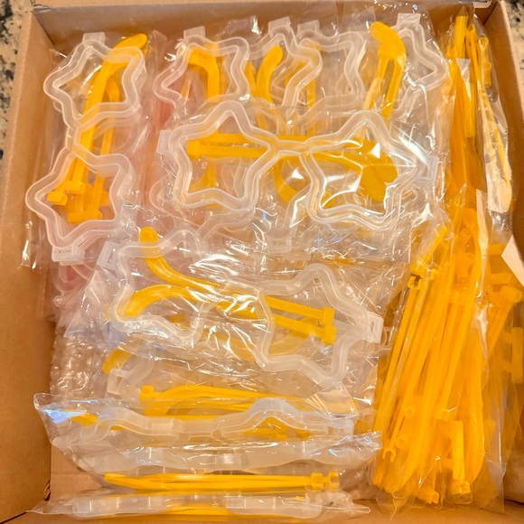 *NWT* 60pc Star & Heart Shaped Glow Glasses & Glow Sticks - Picture 5 of 6